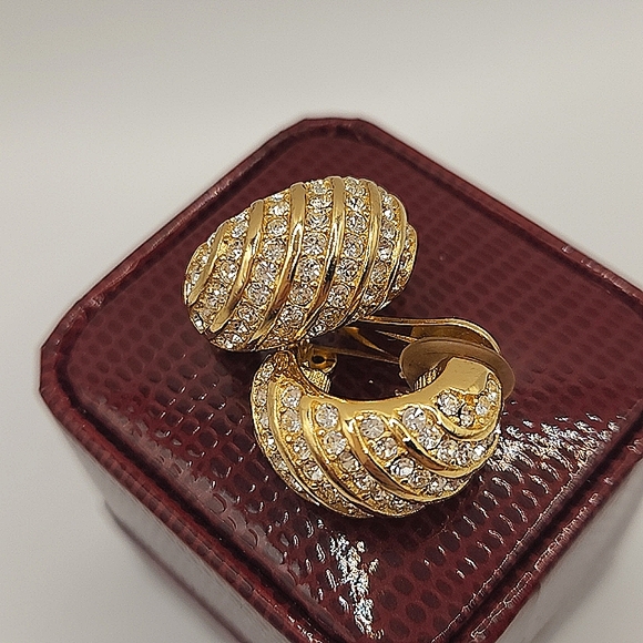 Dior Vintage Pave Crystal Huggie Clip-On Earrings. - Picture 8 of 13